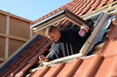 Pose de fenêtres de toit Velux à Saint-Étienne-de-Lisse